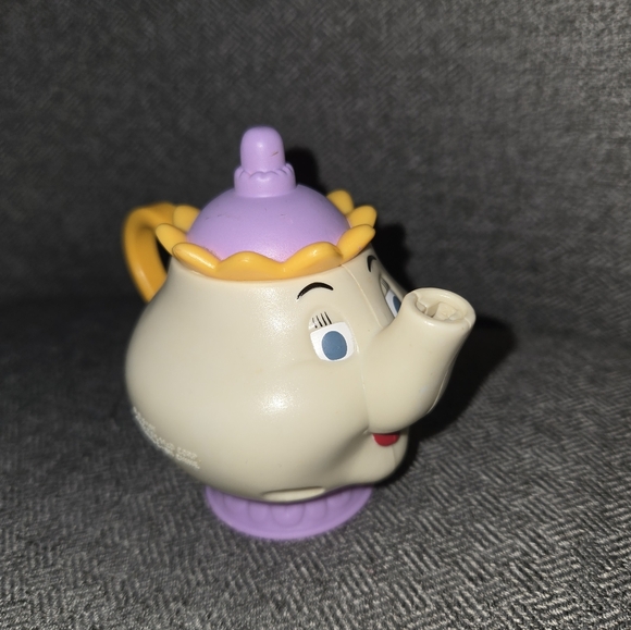 Disney BEAUTY AND THE BEAST MRS. POTTS McDonald's Happy Meal Toy Figure - Picture 2 of 7